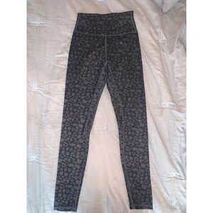 Cheetah print leggings